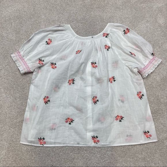 ***SOLD***LOFT Women's White Pink Floral Short Sleeve blouse - Picture 7 of 11